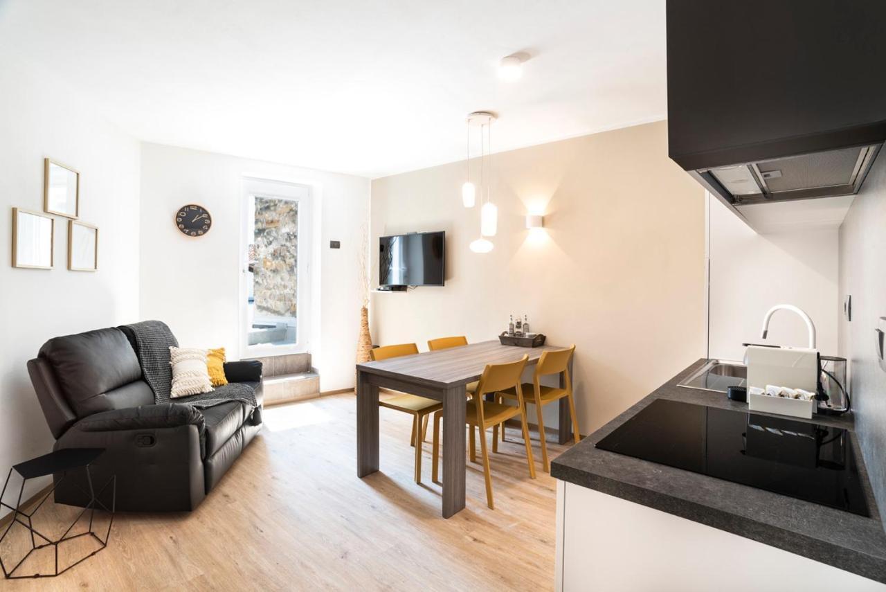 Capraria Appartments In Historic Center, With Private Parking Koper Exterior foto