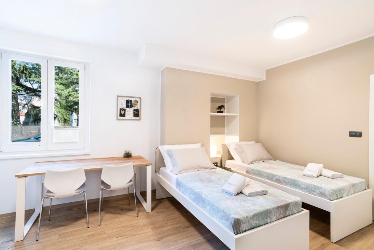 Capraria Appartments In Historic Center, With Private Parking Koper Exterior foto