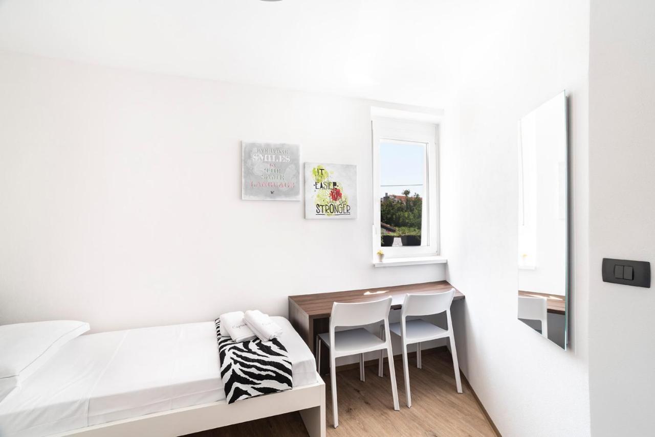 Capraria Appartments In Historic Center, With Private Parking Koper Exterior foto