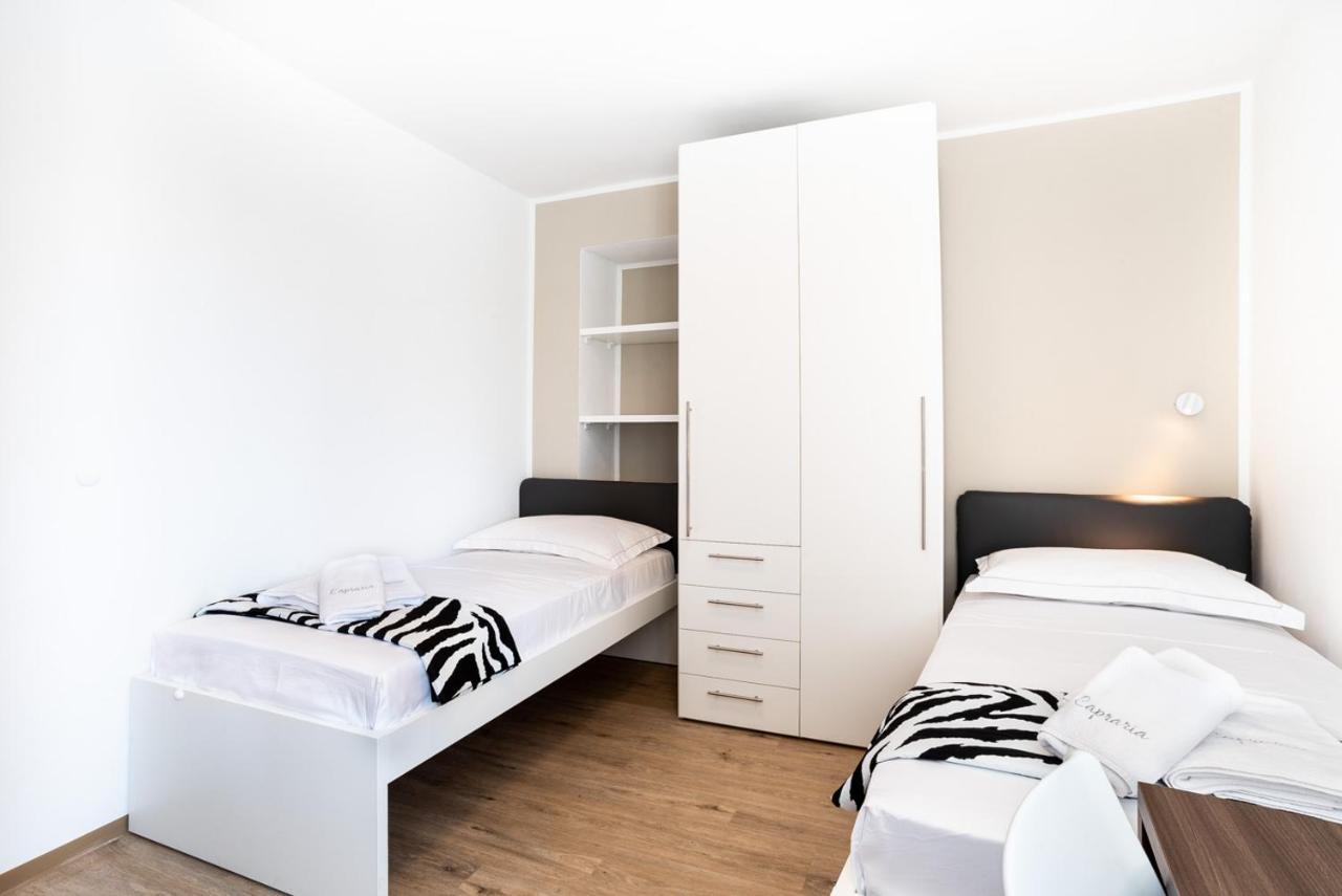 Capraria Appartments In Historic Center, With Private Parking Koper Exterior foto
