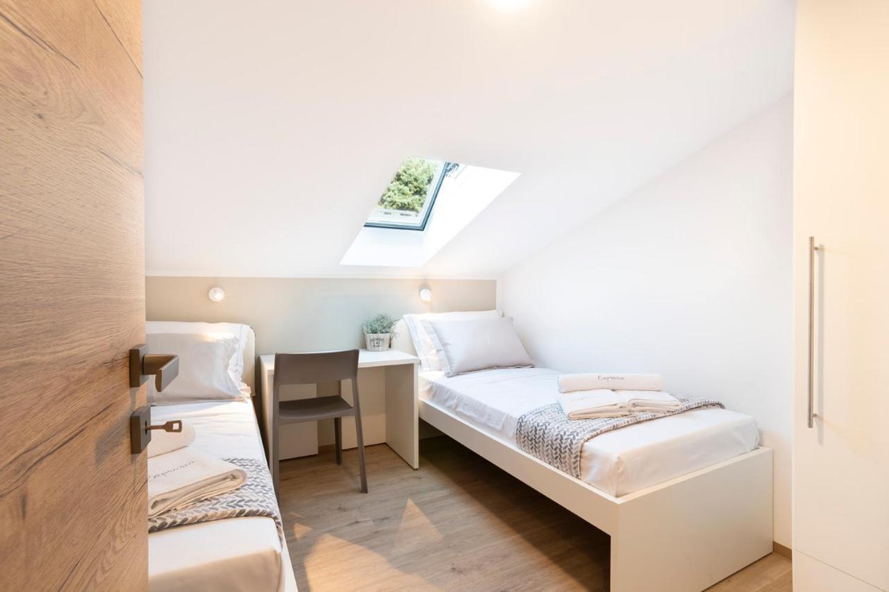 Capraria Appartments In Historic Center, With Private Parking Koper Exterior foto