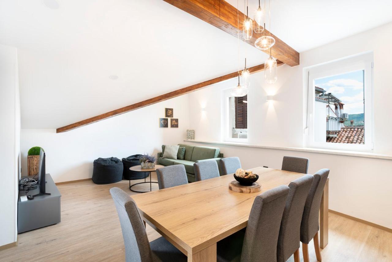 Capraria Appartments In Historic Center, With Private Parking Koper Exterior foto